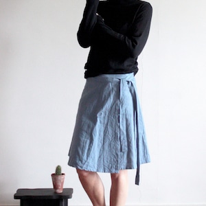 Falda envolvente de lino hasta la rodilla Midi, envoltura de lino natural, falda de verano, envoltura casual, moda ecológica imagen 3