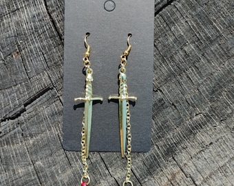 Pendientes de espada y gota de sangre / Pendientes de fantasía