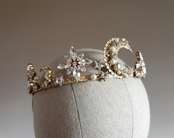Celestial crown  Star tiara Bridal crown crystal Bridal tiara Wedding star crown gold  Wedding gold crown Star and moon diadem Bridal diadem