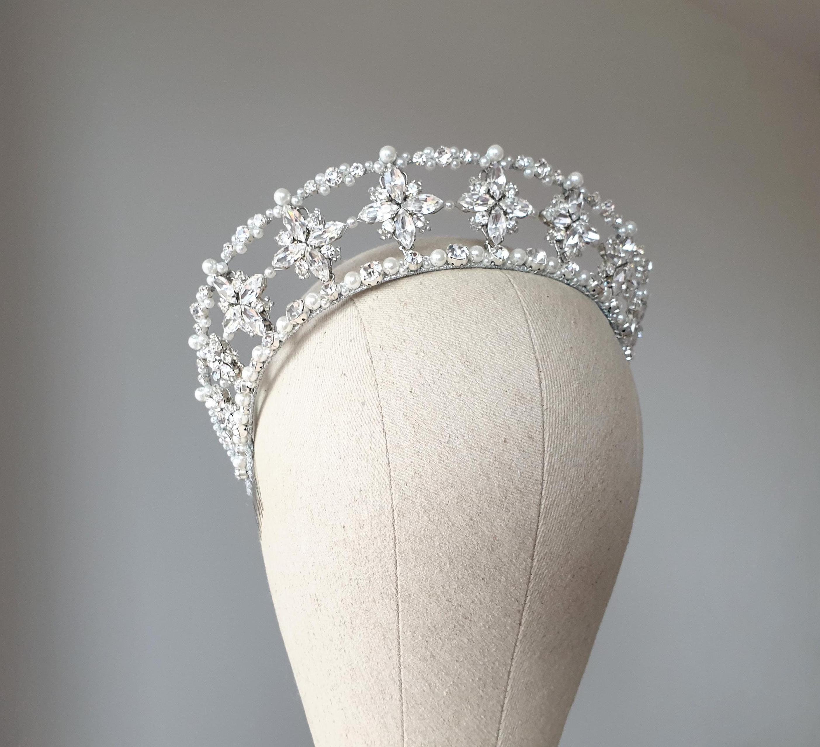 Bridal crown Wedding pearl tiara Bridal crystal tiara silver Star bridal crown Pearl tiara Kokoshnik Bridal tiara with pearl and crystals