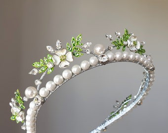 Bridal pearl tiara with leaves Wedding pearl crown with crystals Silver wedding tiara with green leaves Bridal flower diadem Forest crown