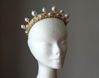 Pearl tiara Bridal crown Wedding tiara Bridal hair piece Crystal crown Bridal tiara Kokoshnik Gold tiara Wedding pearl crown Large pearl