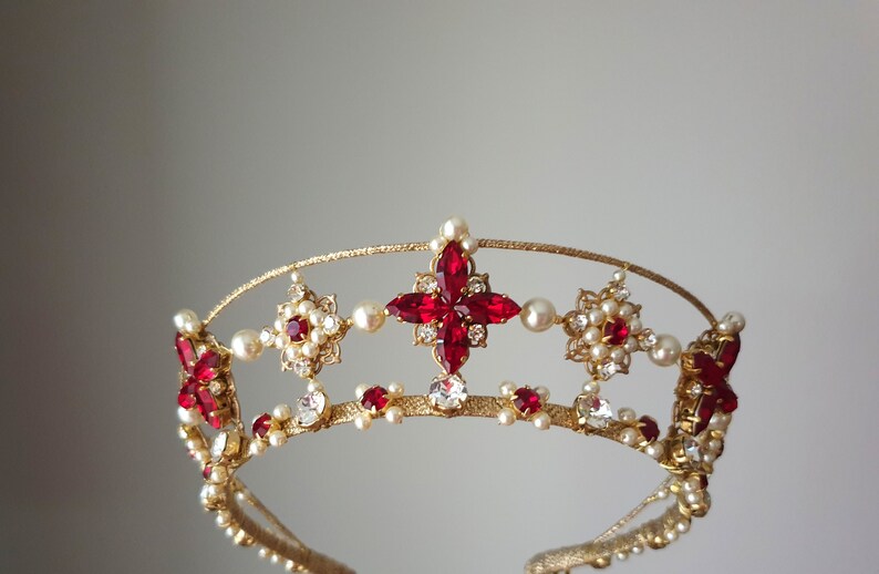Bridal star tiara red Wedding pearl crown red Celestial star Etsy