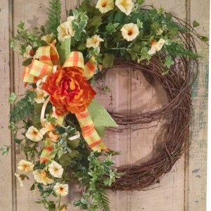 Heart Shaped Chicken Wire Wreath (Multiple Sizes) – Sola Wood Flowers