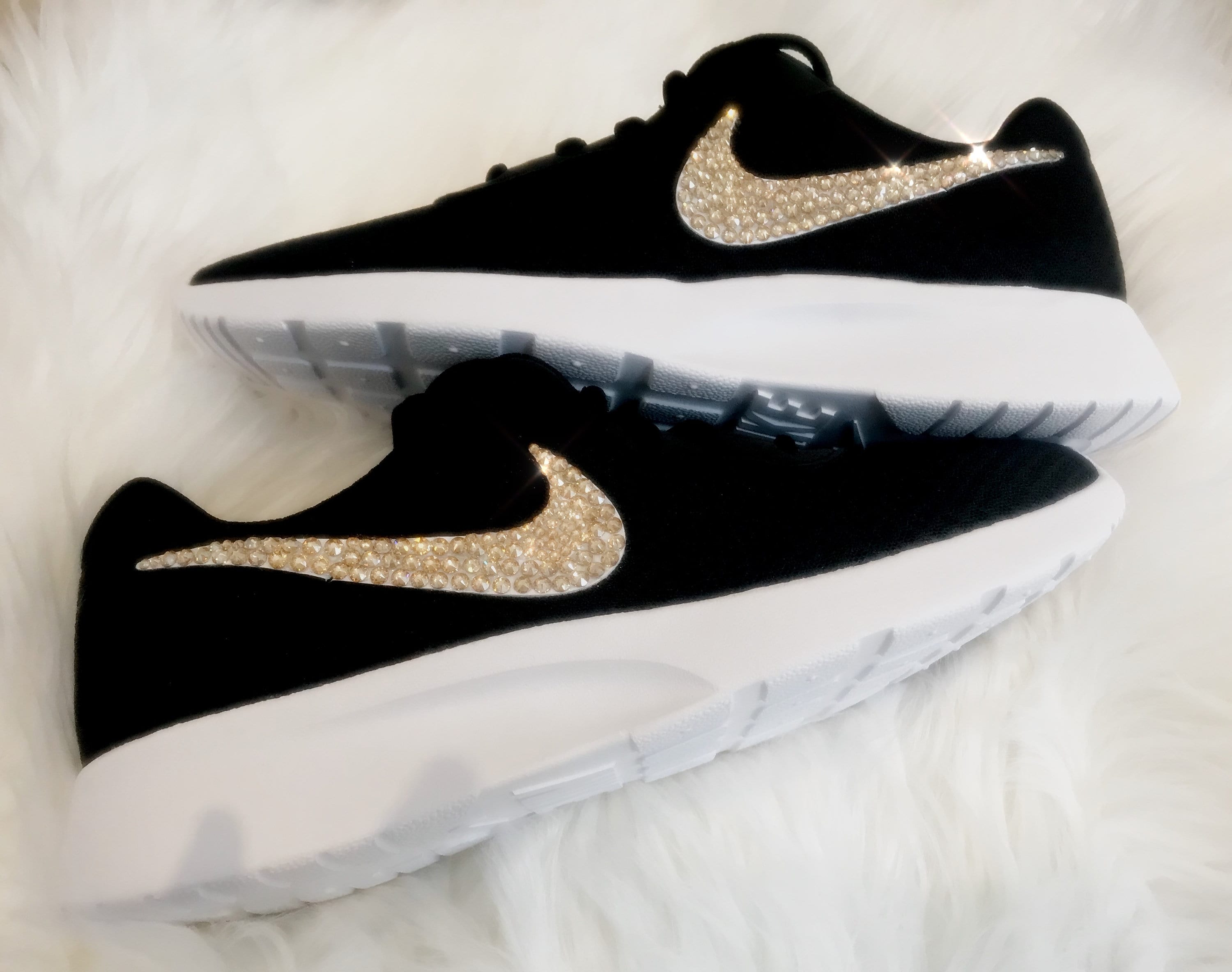 nike roshe with design and gold background images - 108 - Nike SB