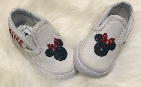 minnie mouse slip on vans