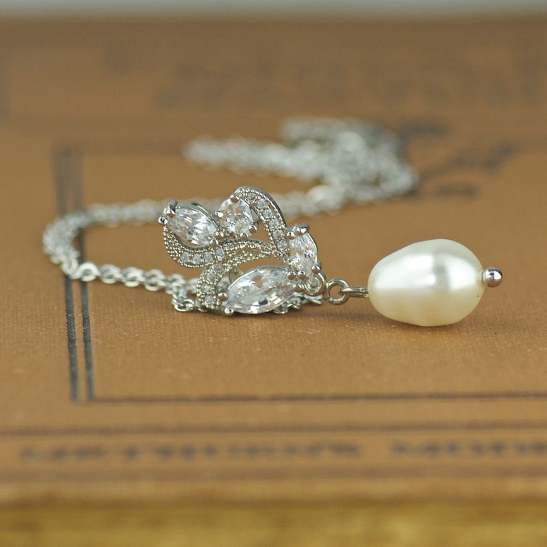 Pearl Bridal Set Bridal Jewelry Set Backdrop Necklace & Etsy