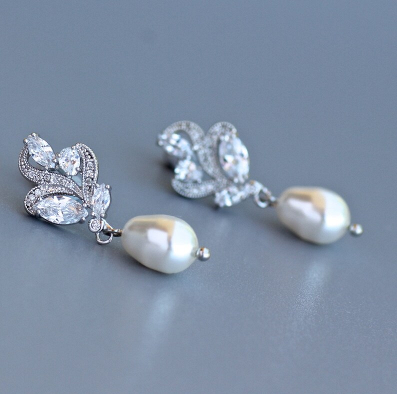 Pearl Bridal Set Bridal Jewelry Set Backdrop Necklace & Etsy