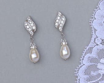 Pearl Drop Earrings, Crystal and Pearl Bridal Earrings, Bridesmaids Earrings,  Vintage Style Wedding Earrings, Bridal Jewelry