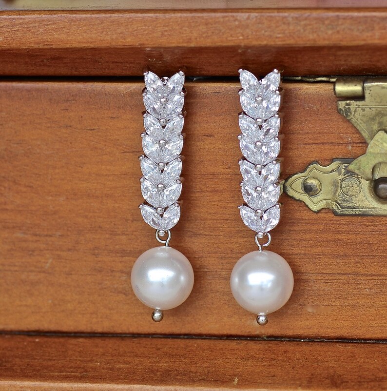 Crystal Bridal Earrings Crystal Dangle Wedding Earrings Etsy