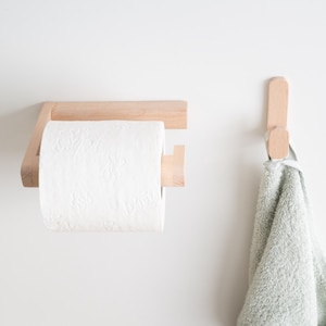 Set porta carta igienica in legno di faggio, porta rotolo e ganci per asciugamani, porta rotolo adesivo minimalista, porta rotolo da parete