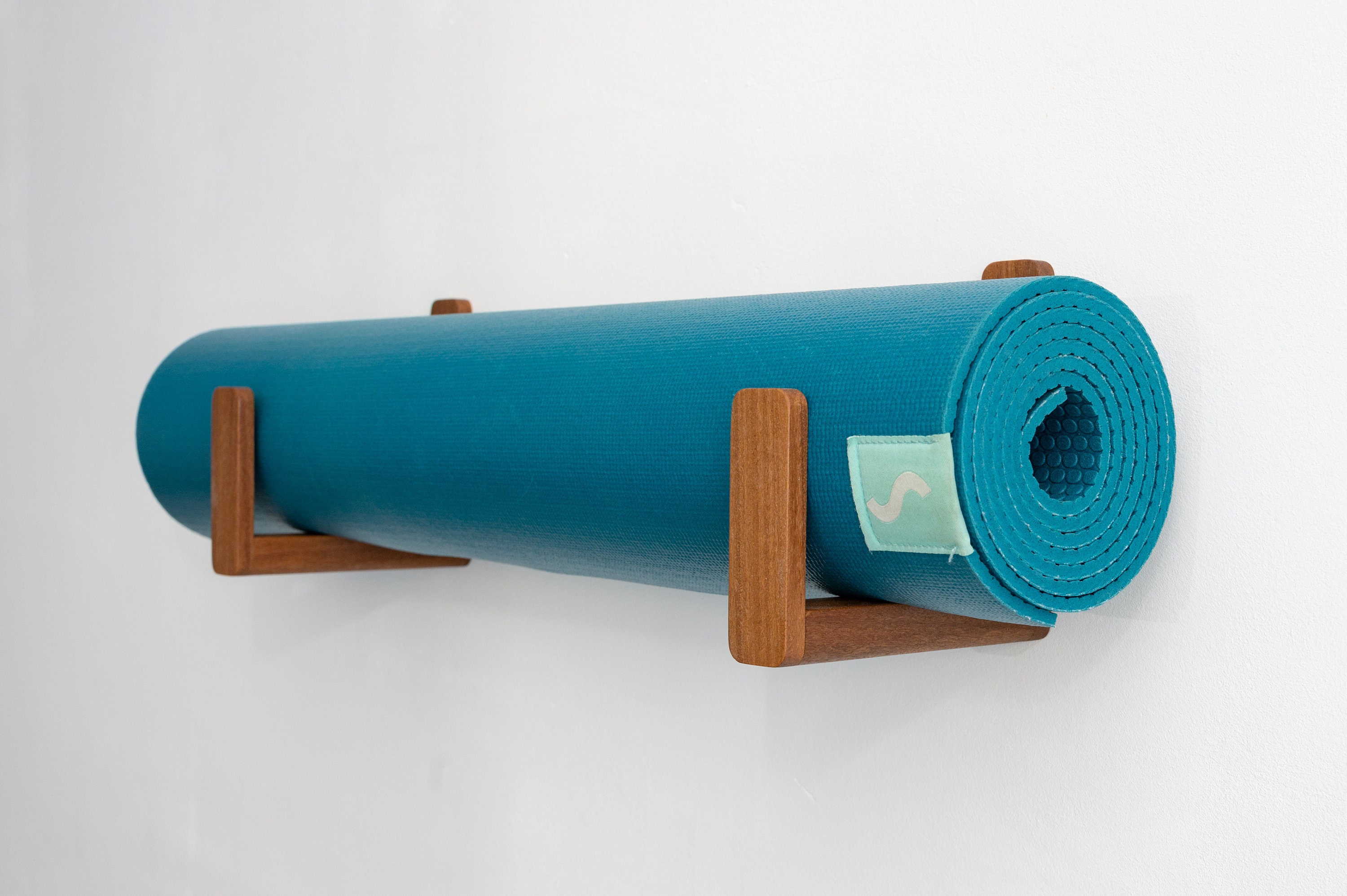 Wooden Yoga Mat Hooks Set Teak Wooden Yoga Mat Holder Wooden Yoga Mat Wall  Mount Wall Mounted Yoga Mat Storage 