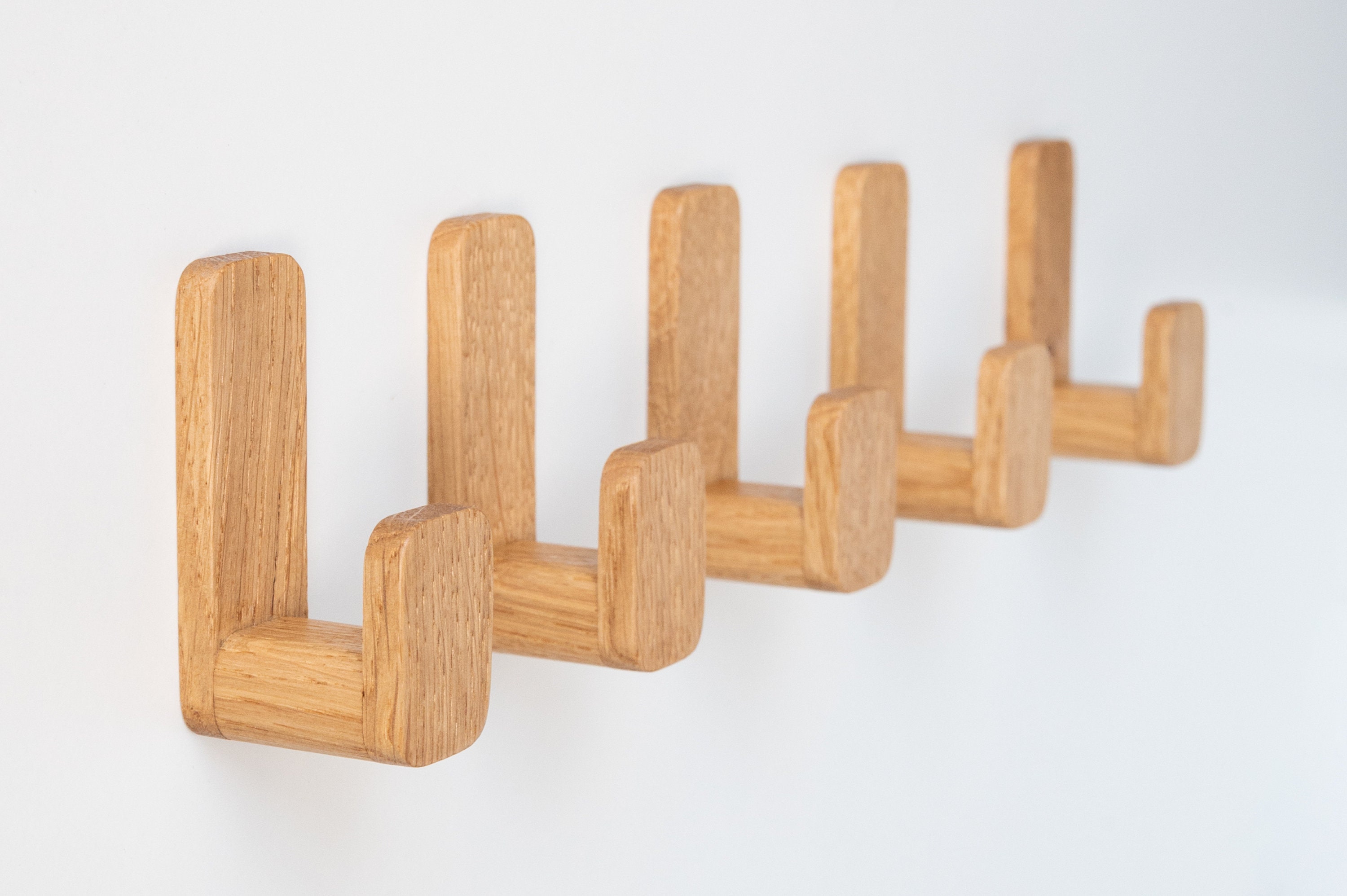 Self-adhesive Oak Wooden Rounded Wall Hooks Sets, Danish Oil