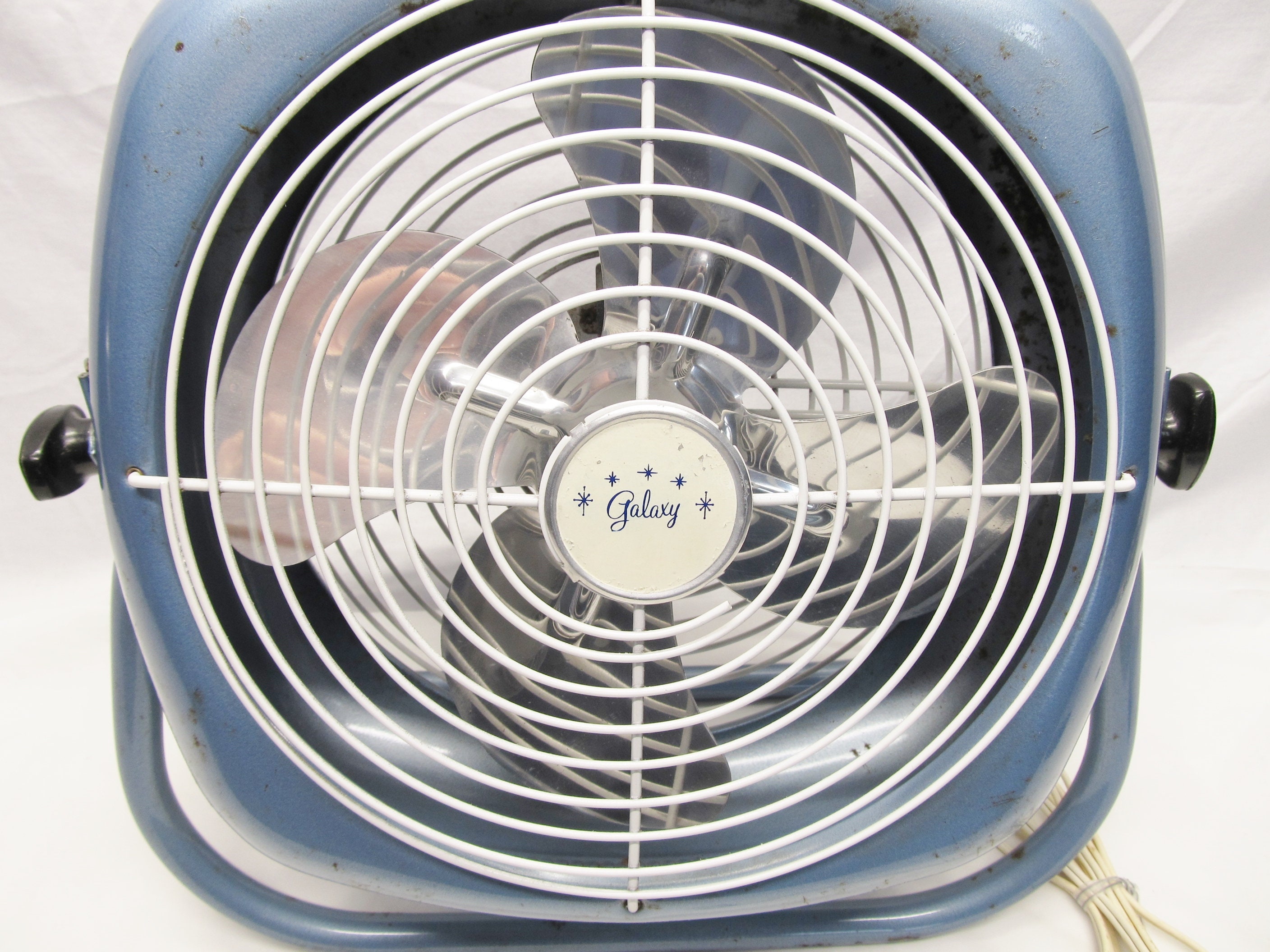 https://www.etsy.com/listing/1473617930/1950s-lasko-galaxy-small-electric-box