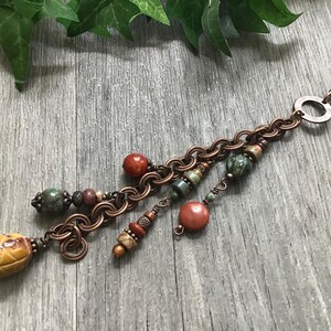 Dije de jaspe rojo de Red Creek para bolso, accesorio estilo suroeste, dije de cuentas para bolso, joyería para bolso, joyería bohemia estilo suroeste, piedras preciosas múltiples