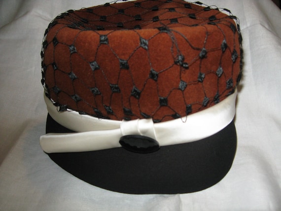 1950s Elsa Schiaparelli Designer Hat - Paris, Fran