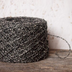 100 % BOUCLE linnegarn för virkning, stickning och vävning 100 g / 3,5 oz