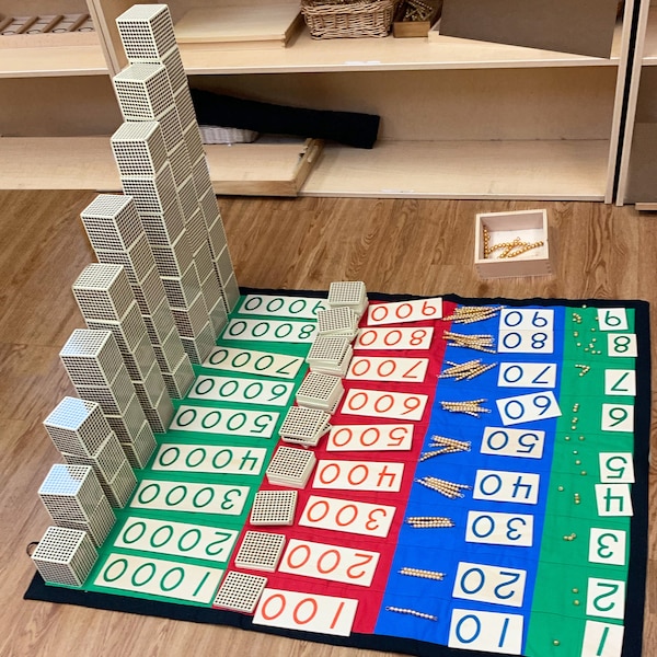 Montessori, 45 layout matematica, tappetino di layout Montessori 45, tappetino da lavoro con numeri Montessori, tappetino da lavoro con perline Montessori, tappetino da lavoro con numeri Montessori