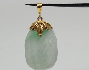 14k solid gold jadeite jade carved  vintage pendant / gift for her / pendant only