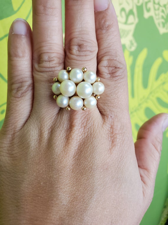 Vintage 14k solid gold cluster pearl ring - image 1