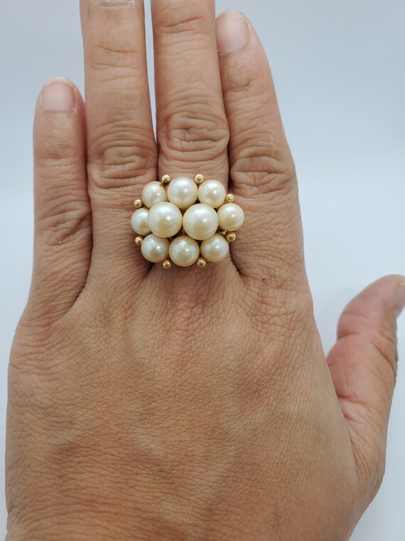 Vintage 14k solid gold cluster pearl ring - image 2
