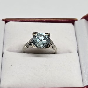 18k solid white gold antique blue zircon ring / gift for her / vintage ring