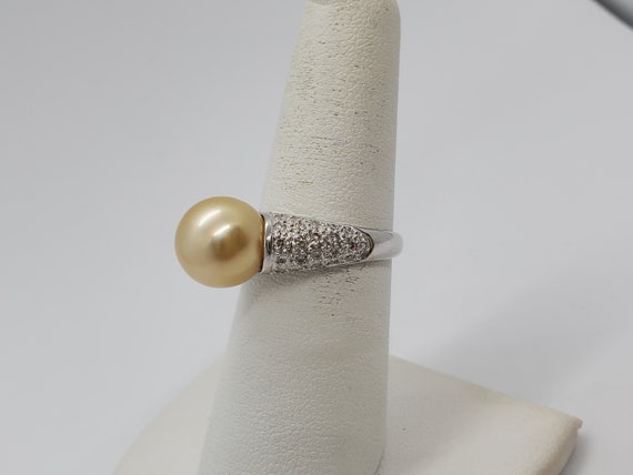 18k solid gold with  golden pearl and diamond ring - image 8