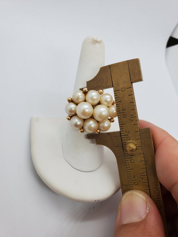 Vintage 14k solid gold cluster pearl ring - image 4