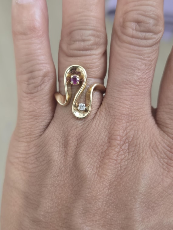 14k Solid Gold Ruby and Diamond Ring: Vintage Fin… - image 1
