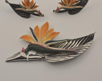 パリ鳥オブジェ　台座付アンティークビンテージ bird of paradise Ming's Sterling Silver Carved Bird of Paradise Earrings and Brooch