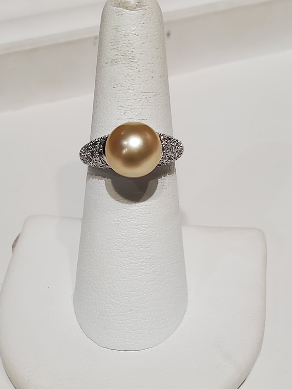 18k solid gold with  golden pearl and diamond ring - image 10