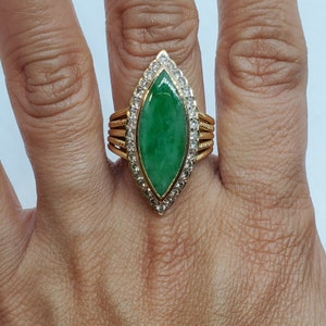 14k yellow gold green jade and diamond ring/ vintage jewerly/ gift for her