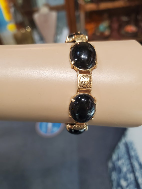 Ming's 14k Gold Oval Shape Black Jade Bracelet - Etsy