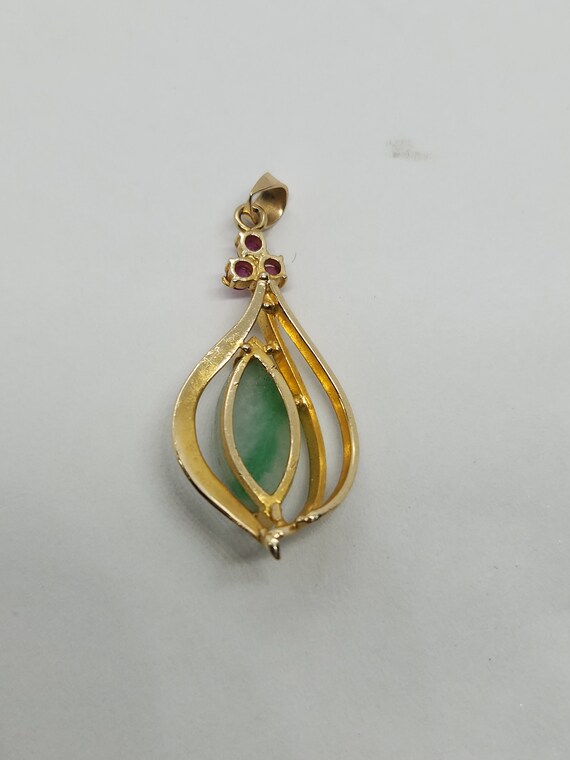 14k Gold Jadeite Jade Pendant with Ruby Accent - … - image 9