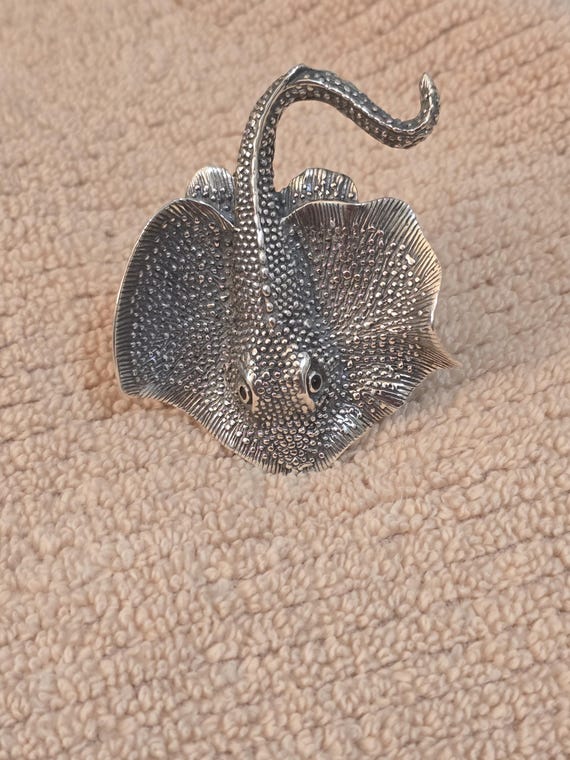 Solid Sterling Silver Stingray Ring: Adjustable O… - image 7
