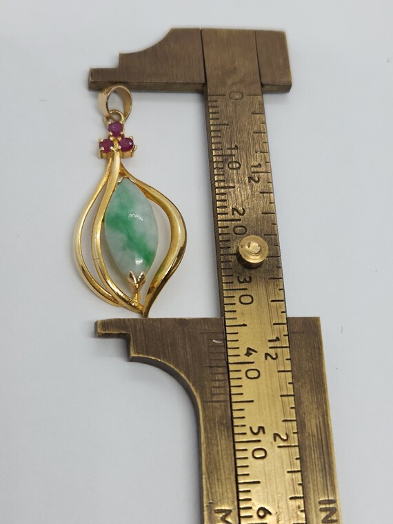 14k Gold Jadeite Jade Pendant with Ruby Accent - … - image 4