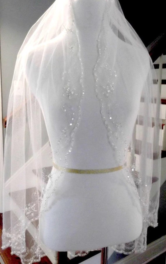 Beaded Silver Embroidery Wedding Veil: Rhinestones, Pearls  display picture 2