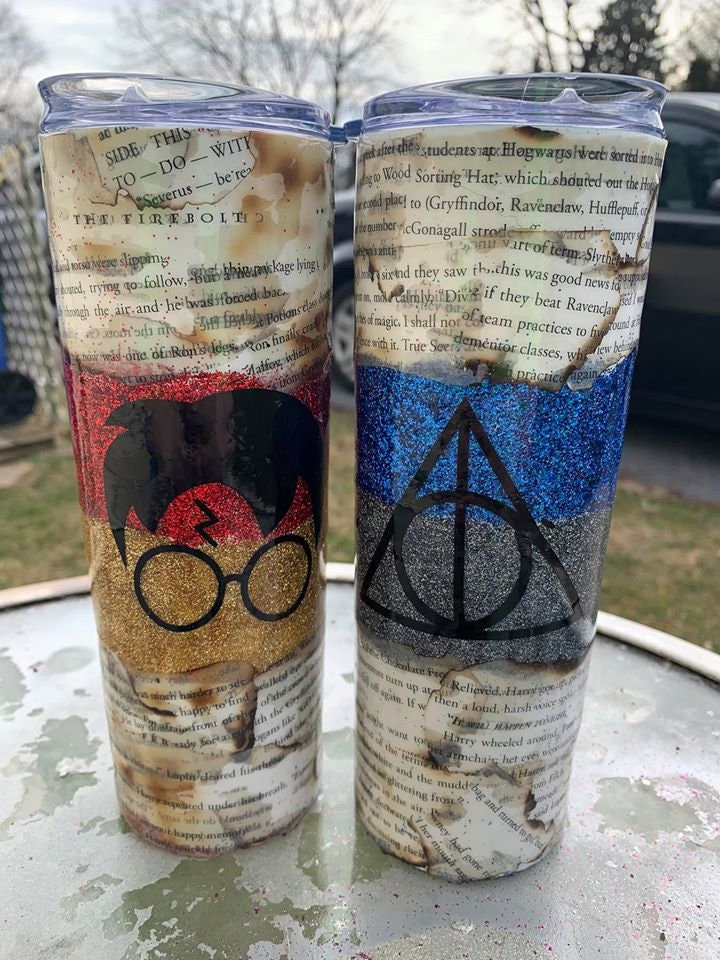 Harry Potter Glitter Cup with Straw 20 Ounce