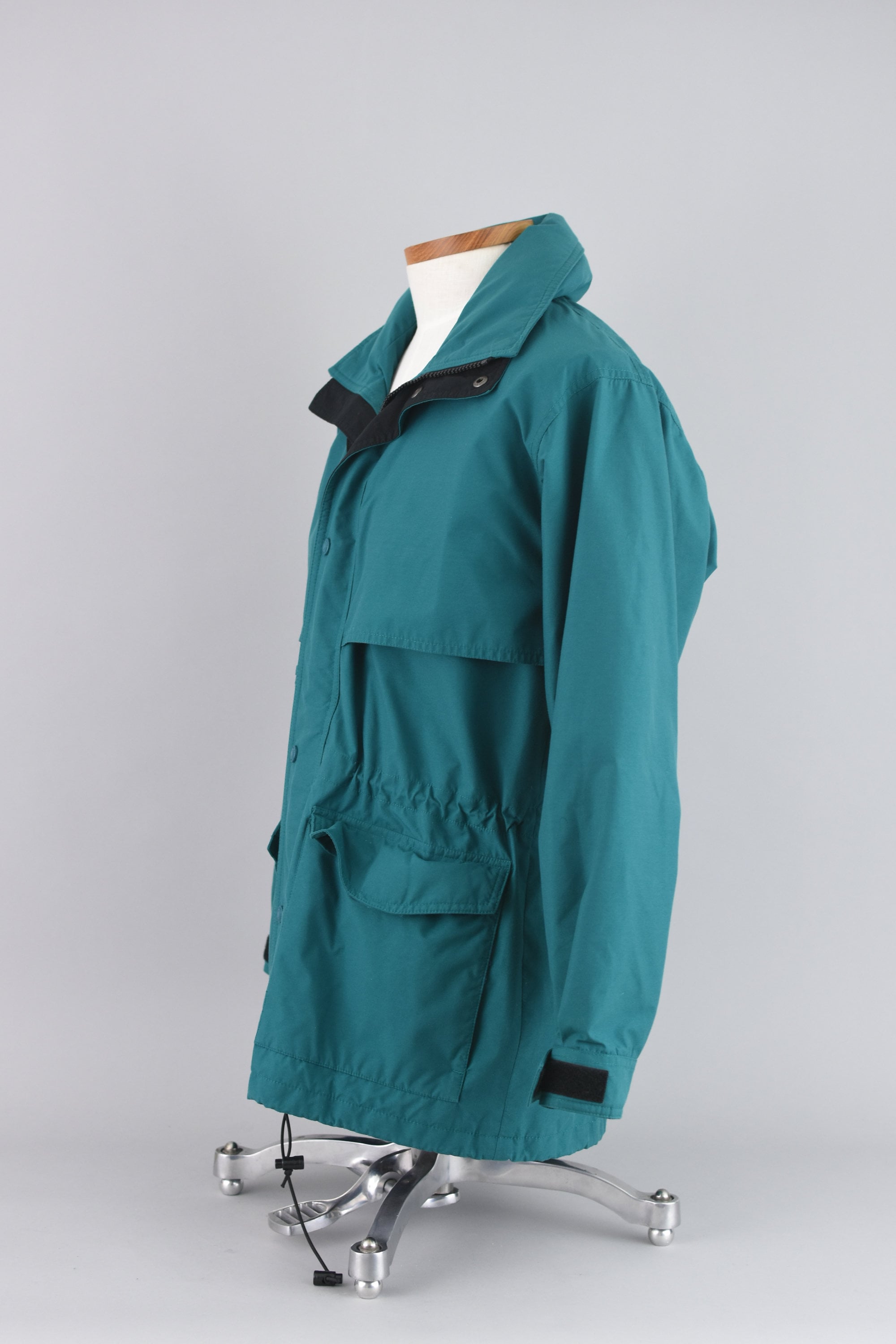 Vintage Eddie Bauer Green Raincoat Gore Tex Windbreaker