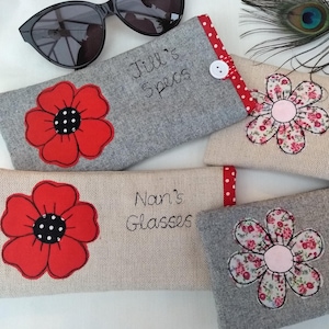 Flower Poppy Glasses Case - Customisable Gift for Grandma or Mum - Linen or Grey Fabric - Personalised with Name - Spectacles Holder