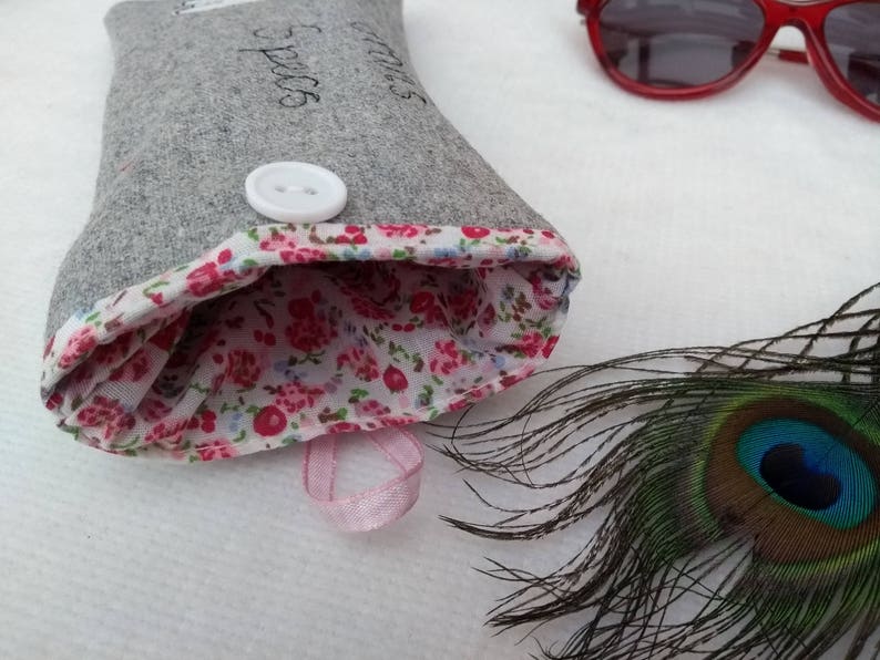 Handmade Personalised Scottie Dog Glasses Spectacles Case Linen or Grey Choice of name or wording personalization Terrier Dog Lover Gift