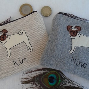 Mops Geldbörse - Graue Wolle oder Leinen Geldbörse oder Beutel - Puggle Hund Besticktes Design - Geschenk für Hundeliebhaber oder Hundemutter