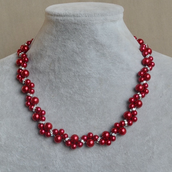 collier de perles rouges bordeaux, collier de perles de verre, collier de fleurs de perles, collier de mariage, collier de demoiselle d'honneur, bijoux