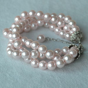 pale pink Pearl Bracelet, Triple strand Pearl Bracelet,Wedding Bracelet,Bridesmaid Bracelet,glass bead Bracelet, Maid of honor bracelet