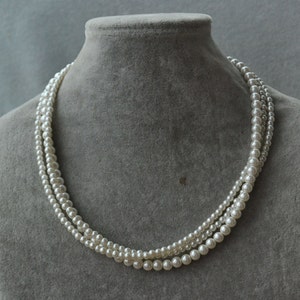 ivory pearl Necklace,Glass Pearl Necklace,small pearl Necklace,Wedding Necklace,bridesmaid necklace,Jewelry
