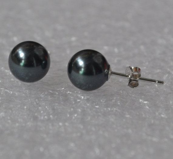 dark gray pearl