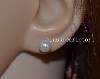 ivory pearl earrings,Glass Pearl earrings,8mm pearl earrings,round pearl stud earrings,bridesmaid earring,wedding Jewelry,stud pearl earring