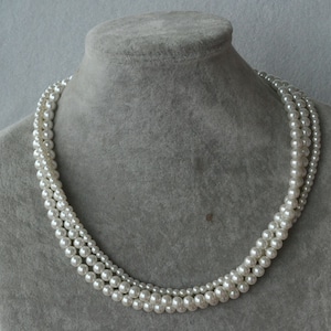 pearl Necklace,Glass Pearl Necklace,3 rows Pearl Necklace,ivory pearl necklace,Wedding Necklace,bridesmaid necklace,Jewelry