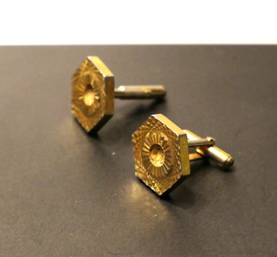 Vintage Gold Tone Cuff Links Art Decor - image 3