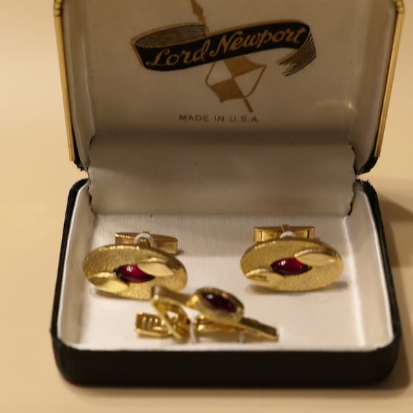 Lord Newport Cufflinks And Tie Clip 1960s -- Gold Tone With Red Stone